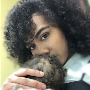 Meet your Posher, Ana